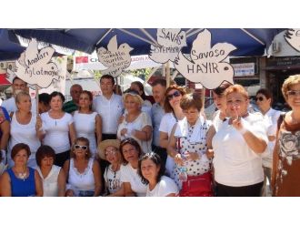 Chp’liler Barış İçin Beyaz Giyindi