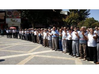 Ak Parti İl Teşkilatı Yunus Koca İçin Gıyabi Cenaze Namazı Kıldı