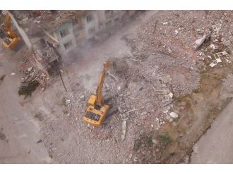 Altındağ Belediyesi İki Mahallede Yıkım Çalışmalarına Devam Ediyor