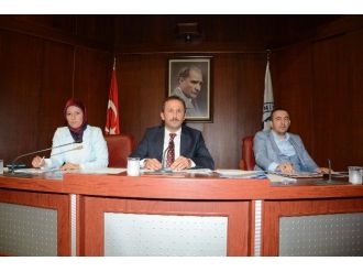 İzmit Belediyesi Meclis Toplantısı Yapıldı