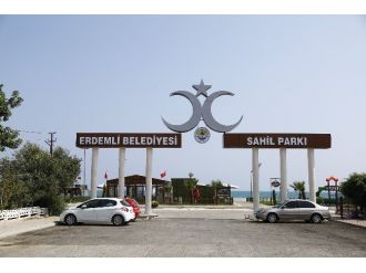 Erdemli Sahiline Ay Yıldızlı Giriş