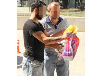 İkinci El Eşya Satan İş Yerine Uyuşturucu Baskını