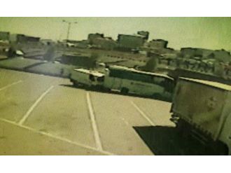 Minibüs Tır’a Çarptı: 5 Yaralı