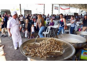 Av Yasağının Kalkmasına Balık Ekmekli Kutlama