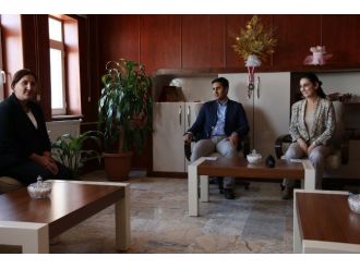 Hdp Ve Dbp Eş Genel Başkanları Van’da