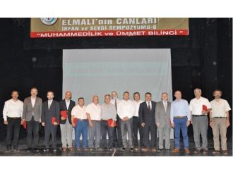 Elmalı Da Sempozyum İzdihamı