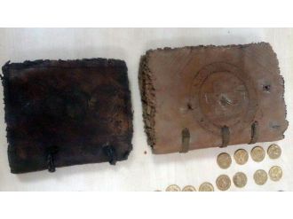 Şanlıurfa’da 2 Adet Bin 500 Yıllık İncil Ele Geçirildi