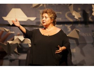 Süryani Temsilciler Beşiktaş’ta Barış İçin Güvercin Uçurdu