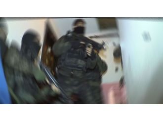 İzmir’de Terör Operasyonu: 2 Gözaltı!