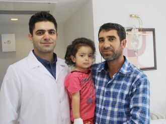 2 Yaşındaki Ecrin’e Laparoskopik Ameliyat