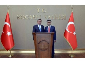 Şerif Yılmaz, Kocaeli Valisi Güzeloğlu’nu Ziyaret Etti