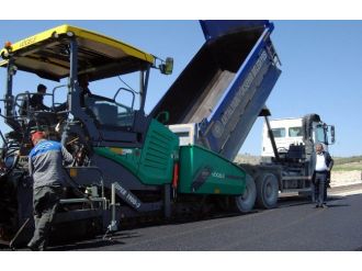 Elmalı Yuva Mahallesi’nde Sıcak Asfalt