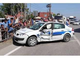 Samsun’da Polis Aracı Kaza Yaptı: 3 Yaralı