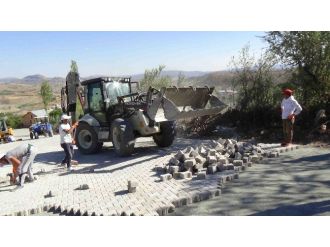 Kulp’ta Yıllardır Beklenen Yol Tamamlanma Aşamasında