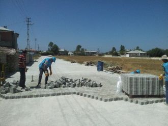 İpekyolu Belediyesi, Sezon Sonu Nedeniyle Yol Çalışmalarına Hız Verdi