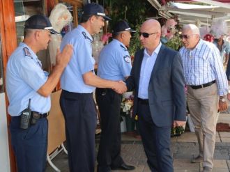 Çolakbayrakdar, Zabıta Belediyenin Dışa Bakan Yüzü