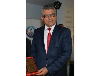 Eski Milli Eğitim Müdür Yardımcısı Rezidansta İntihar Etti