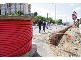 Başiskele’de Elektrik Hatları Yeraltına Alınıyor