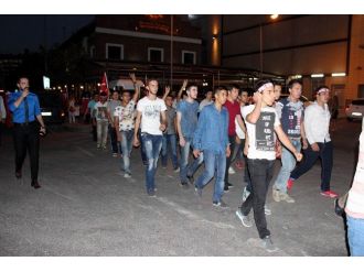 Şehitler İçin Birlik Ve Beraberlik Yürüyüşü