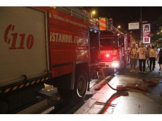 Beşiktaş Açıklarında Sürat Teknesi Alev Alev Yandı