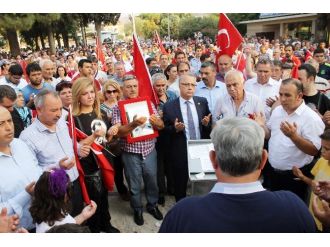 Salihli Teröre Karşı Tek Yürek Oldu