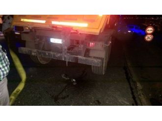 Başı Dorsenin Kapağına Sıkışan İşçi Hayatını Kaybetti