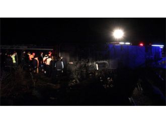 Yolcu Otobüsü Tarlaya Uçtu: 29 Yaralı!