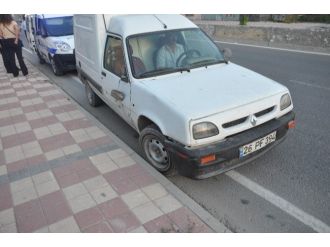 Bozüyük’te Kamyonet Yayaya Çarptı: 1 Yaralı