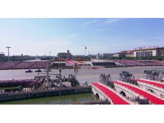 Çin’den Askeri Gövde Gösterisi