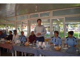 Başkan Ercengiz, Zabıta Personeline Kahvaltı Verdi