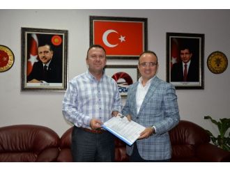 Turan Adaylık Başvurusunu Yaptı