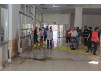 Hopa’da Yaralar Sarılmaya Çalışılıyor