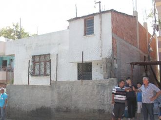 Şehit Polisin Baba Ocağına Ateş Düştü