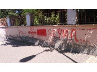 Duvar Yazıları Görüntü Kirliliğine Neden Oluyor