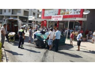 Manavgat’ta Trafik Kazası: 2 Yaralı