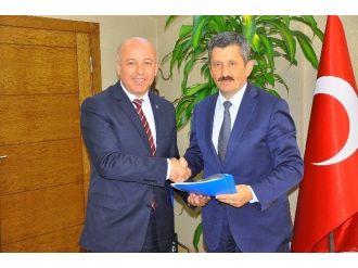 Ak Partide Başvuru Sayıları Artıyor