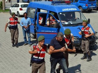 Kula’da 980 Gram Esrar Ele Geçirildi