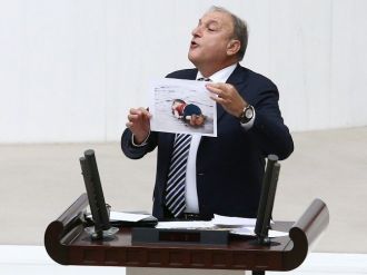 Vicdanları Sızlatan Fotoğraf Genel Kurul’da