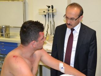 Vali Yavuz Yaralı Askerleri Ziyaret Etti