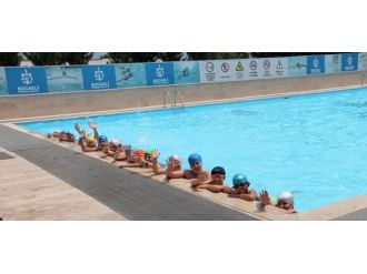 Havuzlar Eylül Sonuna Kadar Açık