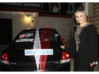 Van’ın Tek Kadın Muhtarı Tanrıtanır’ın Mutlu Günü