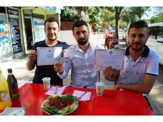Diplomalı Çiğköfteciler