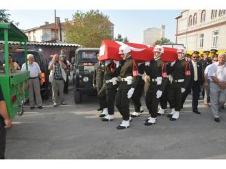 Kıbrıs Gazisi, Askeri Törenle Son Yolculuğuna Uğurlandı