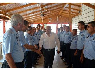 Başkan Tollu’dan Zabıtaya Yemek