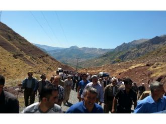 Hakkarililer Pkk Terörüne Karşı Yürüdü