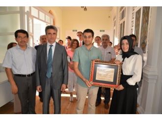 Bolu’da Hüsn-i Can Hat Sergisi Açıldı