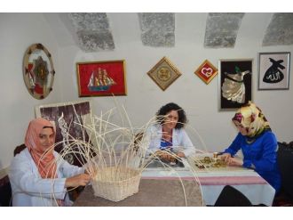 Hem Öğreniyorlar, Hem Kazanıyorlar