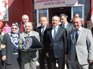 Bakan Dinçer: Kız Çocuklarının Okullaşmasıyla İlgili Asla Taviz Vermedik, Vermeyeceğiz