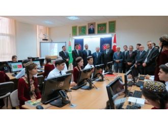 Türkmenistan Uluslararası İlişkiler Enstitüsü’ne Kütüphane