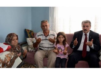 Şehit Ailesinden Bayrağın Geri Alınmasına Tepki